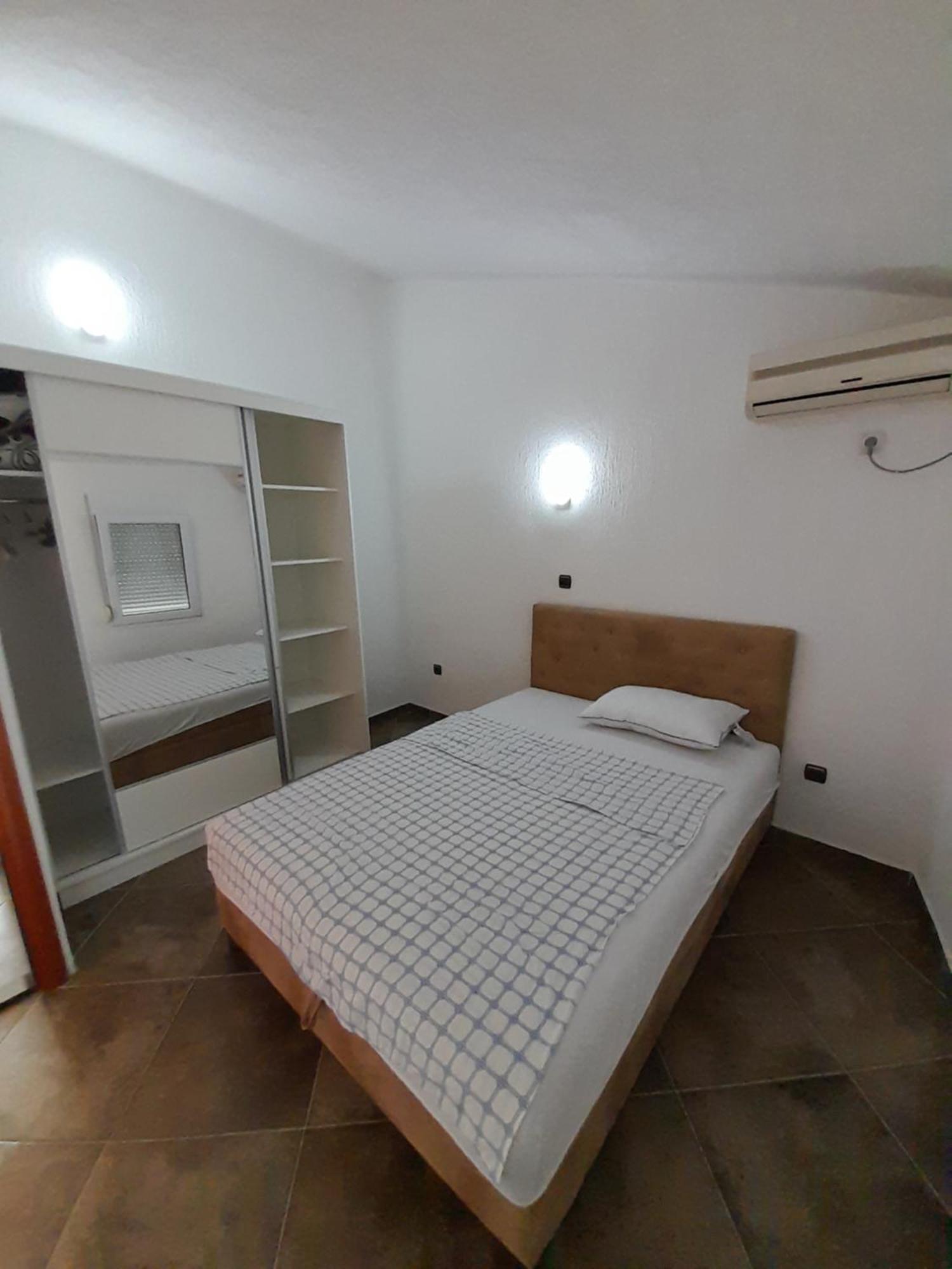 Apartmani Buena Vista Bar Zewnętrze zdjęcie